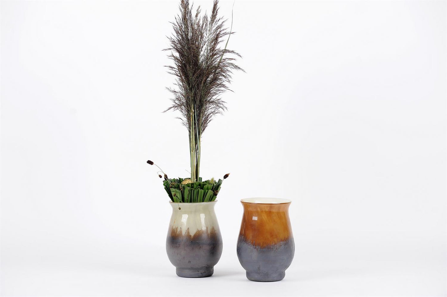 Urnevormige glazen vaas 'Blowout brown'